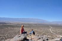 Admirando a região das ruínas de Quilmes, próximo à Cafayate - Argentina